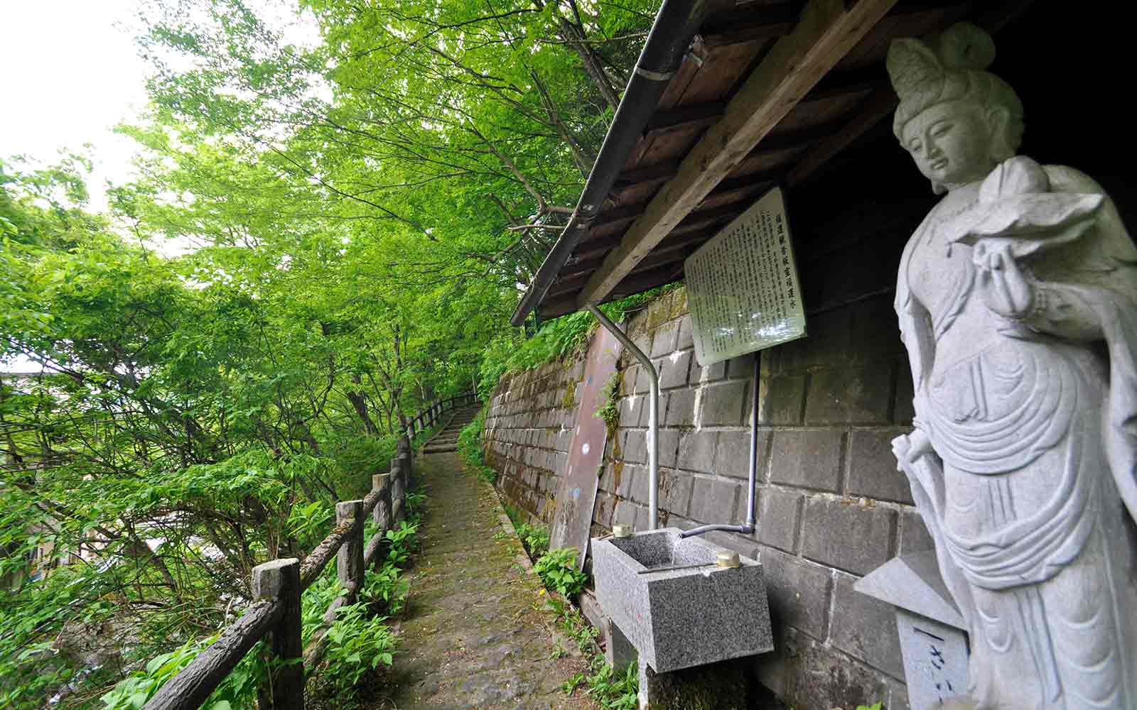 「福運観音板室福運水」というお清水があります。